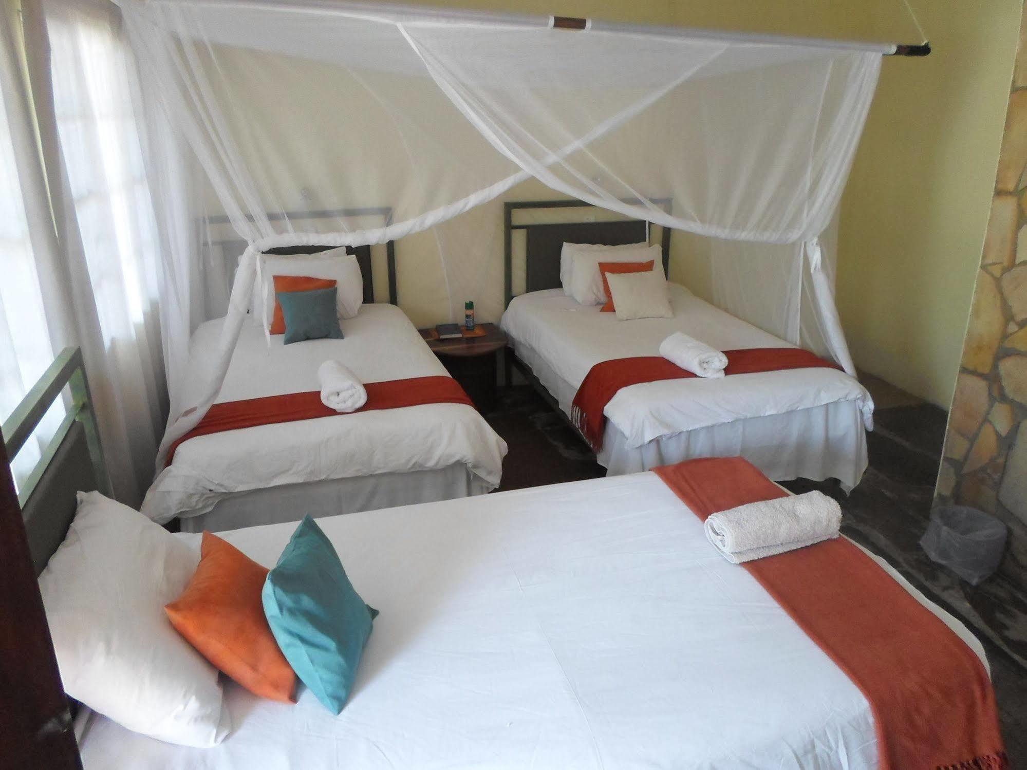 Tsumkwe Country Lodge Buitenkant foto