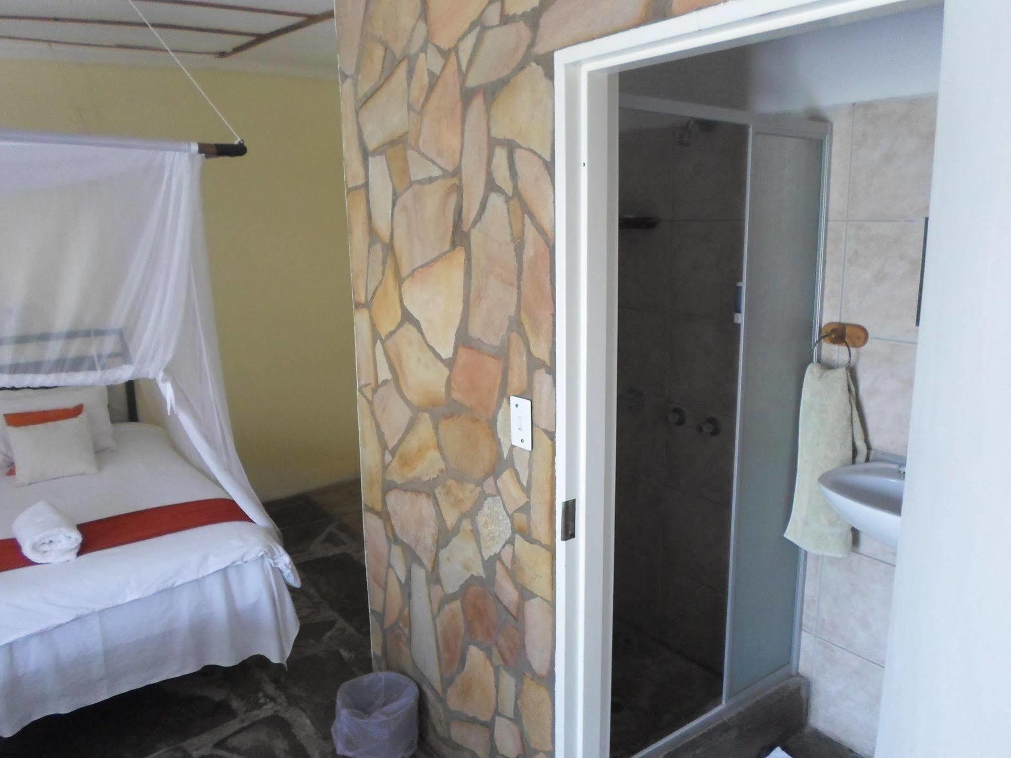 Tsumkwe Country Lodge Buitenkant foto